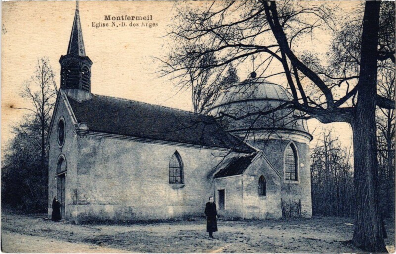 Carte postale ancienne Montfermeil L'Eglise N.-D. des Anges à Montfermeil