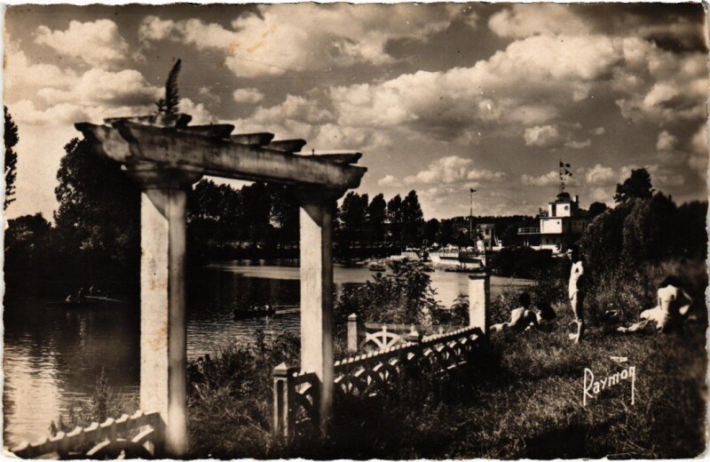 Carte postale ancienne Gournay-sur-Marne En Flamant pres de la Plage à Gournay-sur-Marne
