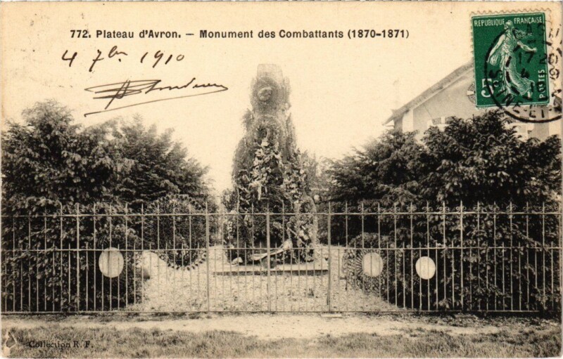 Carte postale ancienne Plateau-D'Avron Monument des Combattants