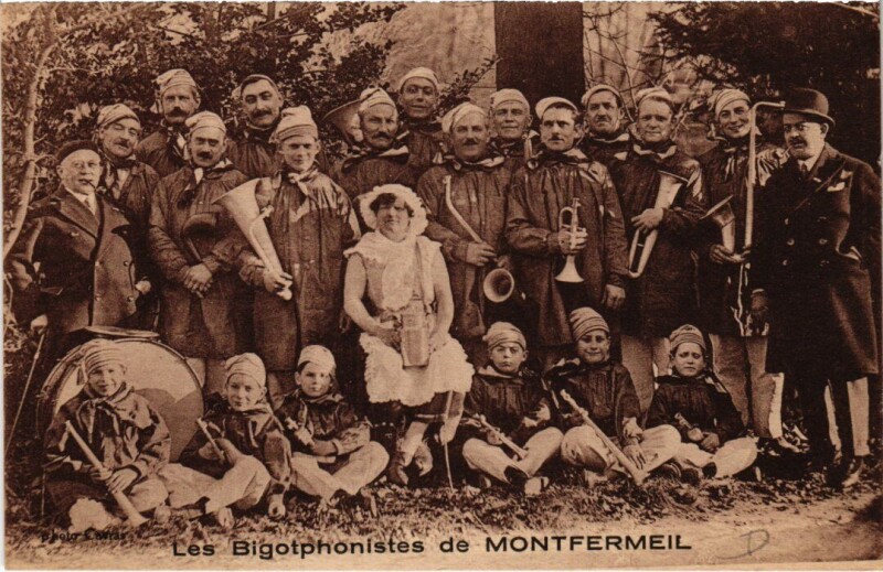 Carte postale ancienne Montfermeil Franceville - Les Bigotphonistes à Montfermeil