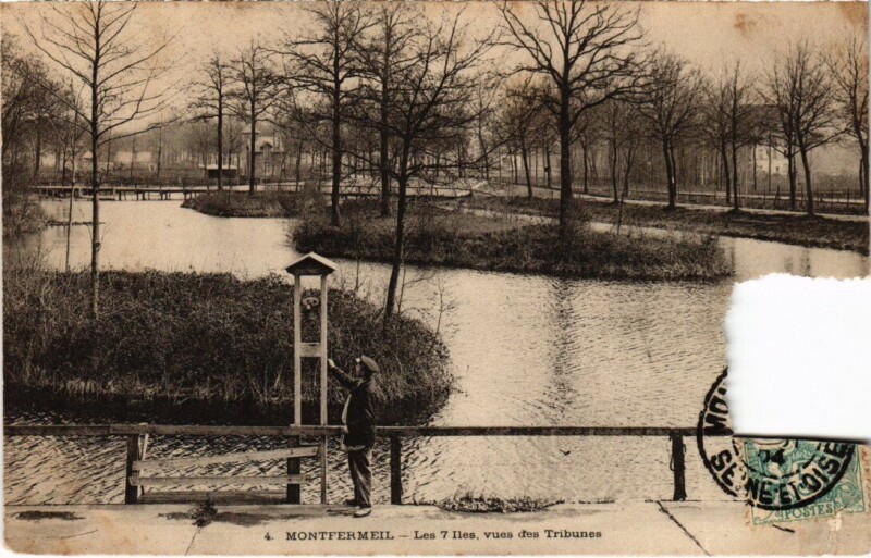 Carte postale ancienne Montfermeil Les 7 Iles - Vues des Tribunes à Montfermeil