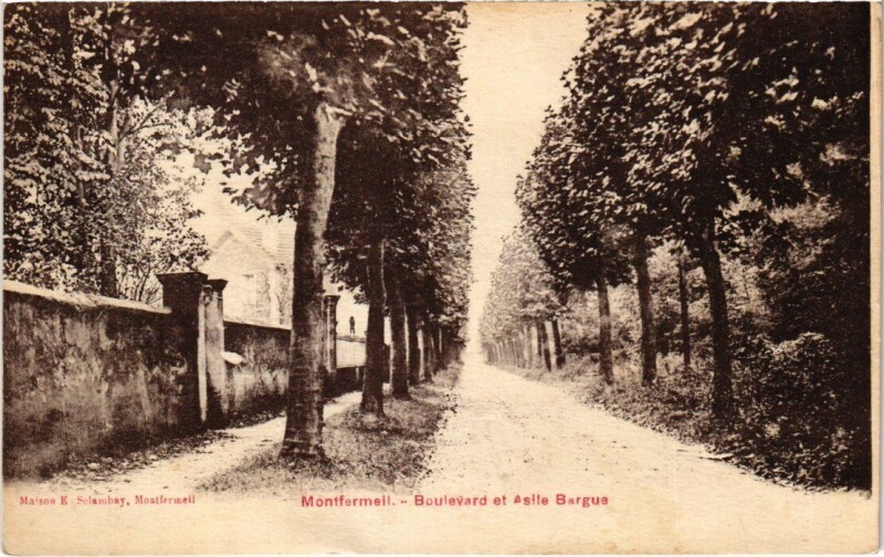 Carte postale ancienne Montfermeil Boulevard et Asile Bargue à Montfermeil