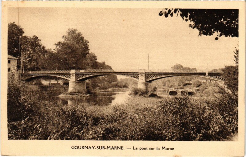 Carte postale ancienne Gournay-sur-Marne Le Pont sur la Marne à Gournay-sur-Marne