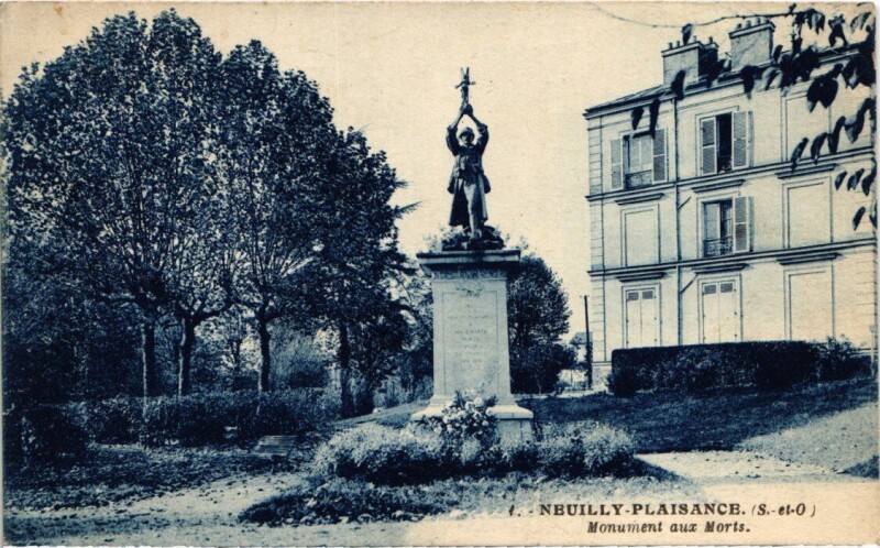 Carte postale ancienne Neuilly-Plaisance Monument aux Morts à Neuilly-Plaisance