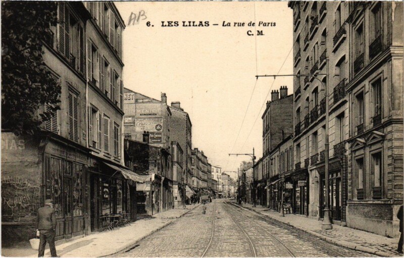 Carte postale ancienne Les Lilas Rue de Paris aux Lilas