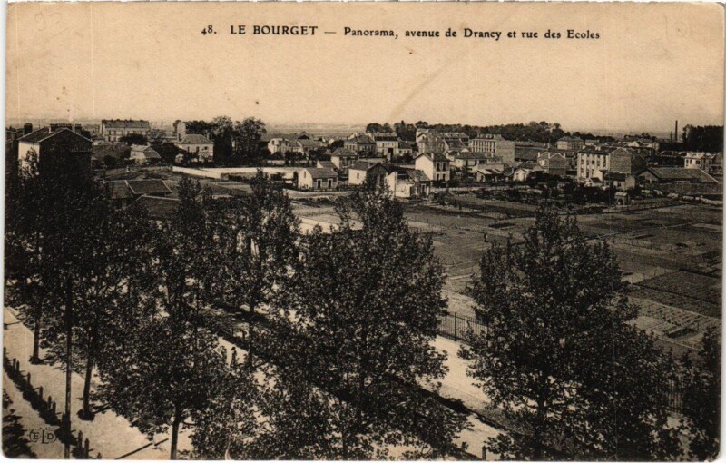 Carte postale ancienne Le Bourget Panorama au Bourget