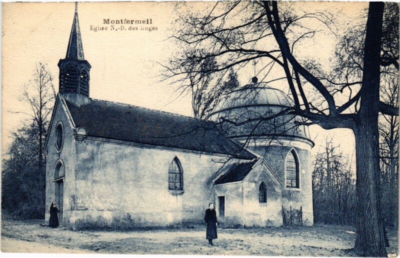 Carte postale ancienne Montfermeil Eglise N.-D. des Anges à Montfermeil
