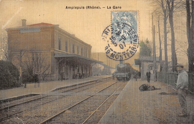 Carte postale ancienne Amplepuis - La Gare - cpa toilée - Train à Amplepuis