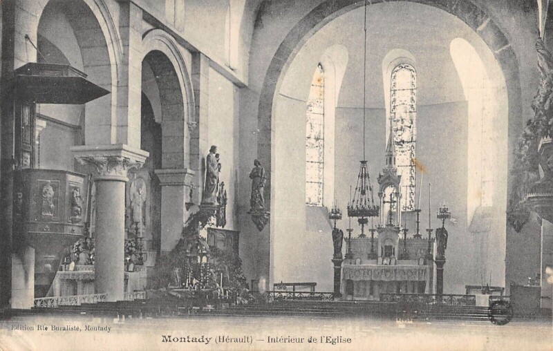 Carte postale ancienne Montady - Interieur De L'Eglise à Montady