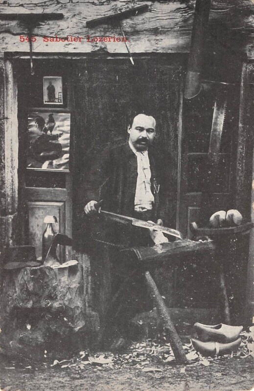 Carte postale ancienne Sabotier Lozerien