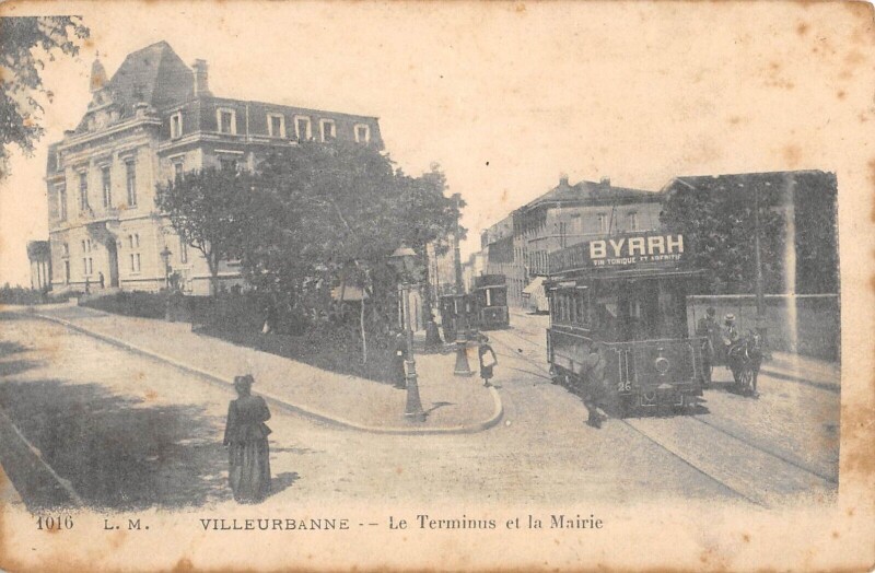 Carte postale ancienne Villeurbanne - Le Terminus Et La Mairie - Tramway à Villeurbanne