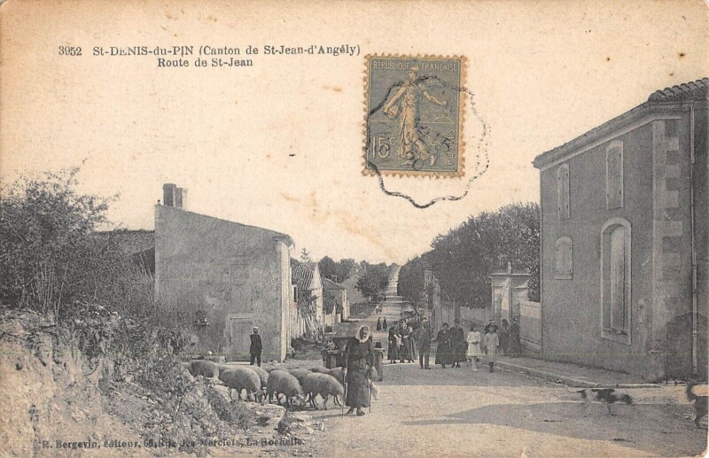 Carte postale ancienne Saint Denis Du Pin - Route De Saint Jean
