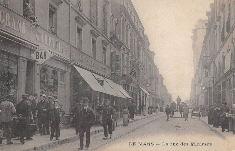 Carte postale ancienne Le Mans / La Rue Des Minimes au Mans