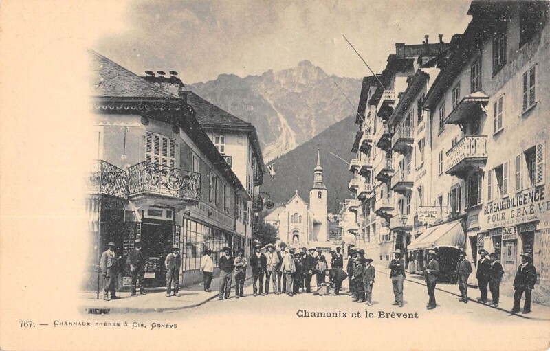 Carte postale ancienne Chamonix Et Le Brevent