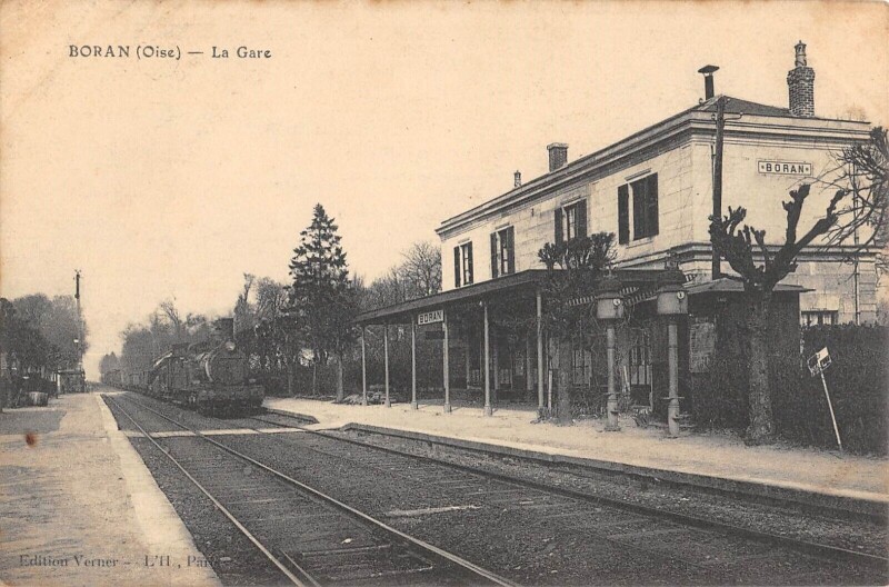 Carte postale ancienne Boran / La Gare / Train