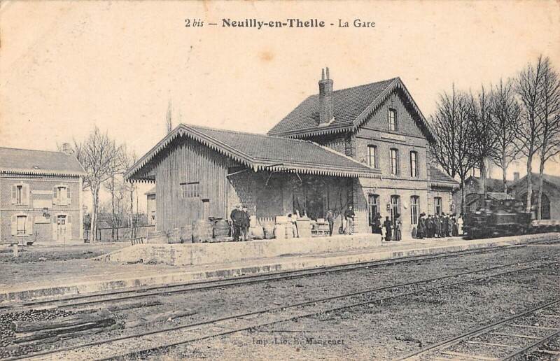 Carte postale ancienne Neuilly En Thelle / La Gare à Neuilly-en-Thelle