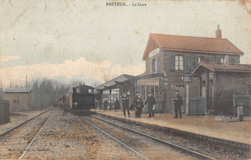 Carte postale ancienne Breteuil - La Gare - Train à Breteuil