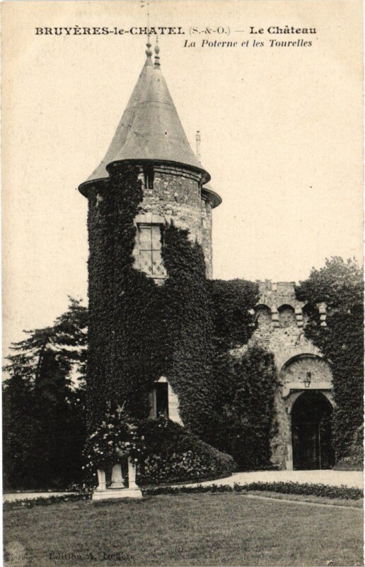 Carte postale ancienne Bruyeres-le-Chatel Chateau - Poterne et Tourelles