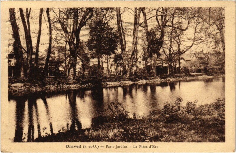 Carte postale ancienne Draveil Paris-Jardins - La Piece d'Eau à Draveil