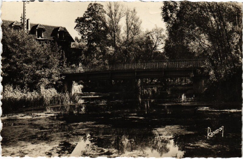 Carte postale ancienne Varennes-Jarcy Combs-la-Ville à Varennes-Jarcy