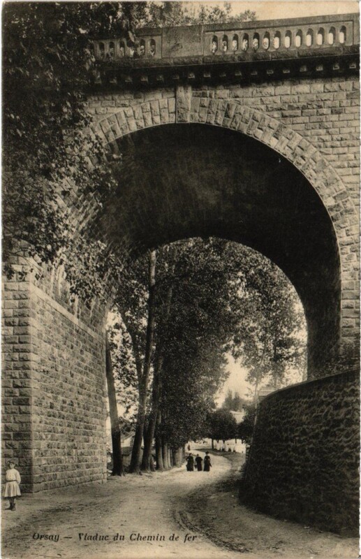 Carte postale ancienne Orsay Viaduc du Chemin de Fer à Orsay