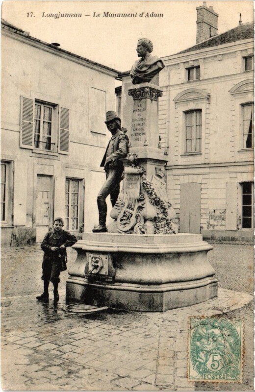 Carte postale ancienne Longjumeau Le Monument d'Adam à Longjumeau
