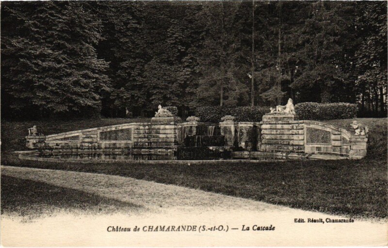 Carte postale ancienne Chamarande Chateau - La Cascade à Chamarande