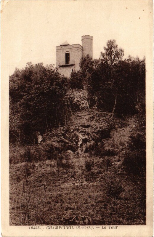 Carte postale ancienne Champcueil La Tour à Champcueil