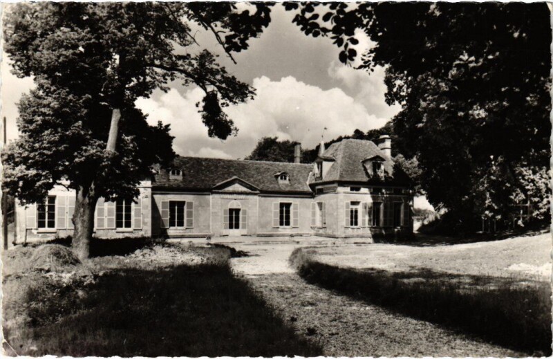 Carte postale ancienne Bievres La Roche-Dieu - La Facade