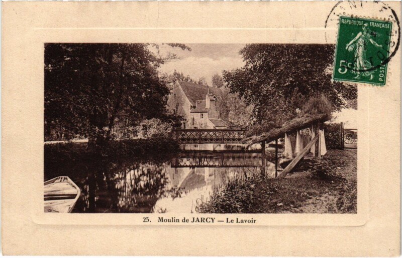 Carte postale ancienne Varennes-Jarcy Moulin de Jarcy - Le Pont de Pierre à Varennes-Jarcy