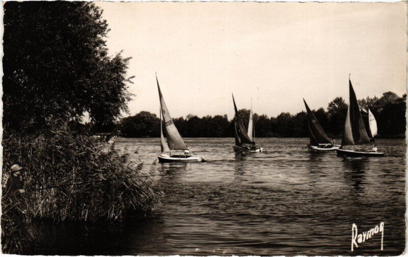Carte postale ancienne Athis-Mons Regates sur la Seine à Athis-Mons
