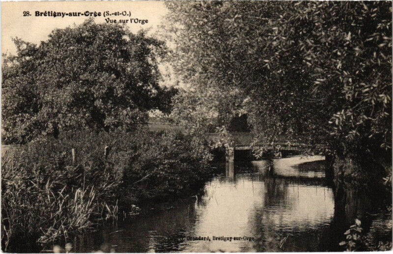 Carte postale ancienne Bretigny-sur-Orge Vue sur l'Orge