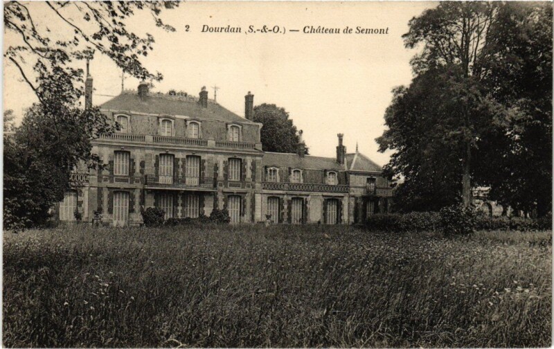 Carte postale ancienne Dourdan Chateau de Semont à Dourdan