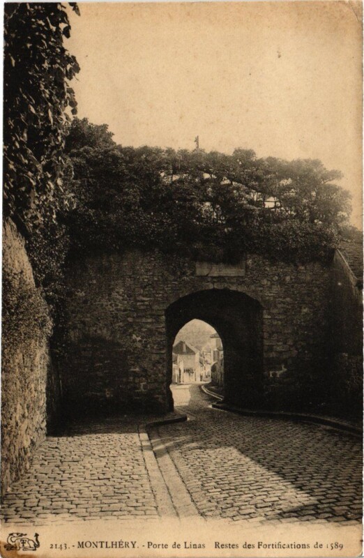 Carte postale ancienne Montlhery Porte de Linas - Rested des Fortifications à Linas