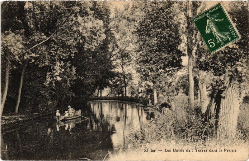 Carte postale ancienne Les Bords de l'Yerres dans la Prairie à Yerres