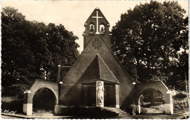 Carte postale ancienne Villebon-sur-Yvette Chapelle Saint-Sebastien à Villebon-sur-Yvette