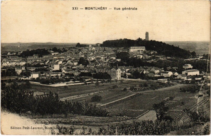 Carte postale ancienne Montlhery Vue Generale