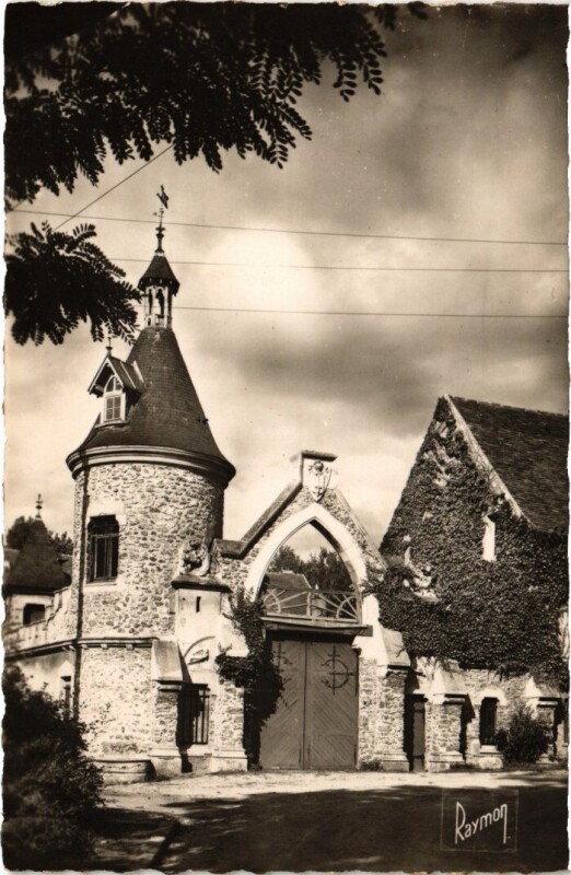 Carte postale ancienne Montgeron Portail du Moulin de Senlis à Montgeron