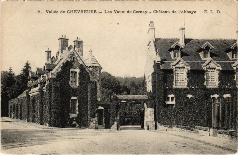 Carte postale ancienne Vallee de Chevreuse - Les Vaux de Cernay - Chateau de l'Abbaye