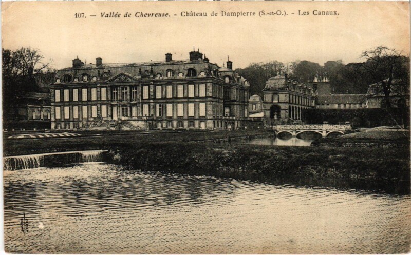 Carte postale ancienne Vallee de Chevreuse - Chateau de Dampierre - Les Canaux