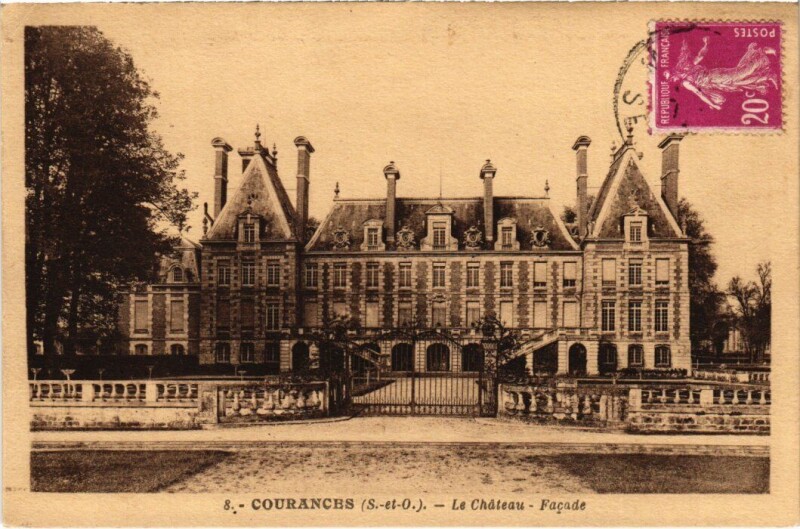 Carte postale ancienne Courances Chateau - Facade à Courances