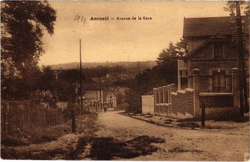 Carte postale ancienne Arcueil Avenue de la Gare France à Arcueil