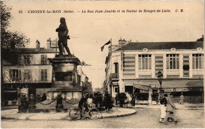 Carte postale ancienne Choisy-Le-Roi La Rue Jean Jaures et la Statue France à Choisy-le-Roi