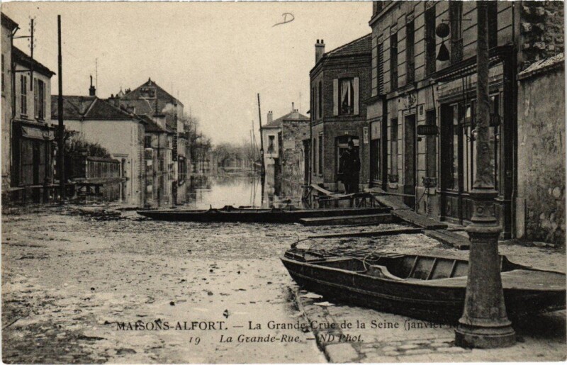 Carte postale ancienne Maisons Alfort La Grande Crue de la Seine France à Maisons-Alfort