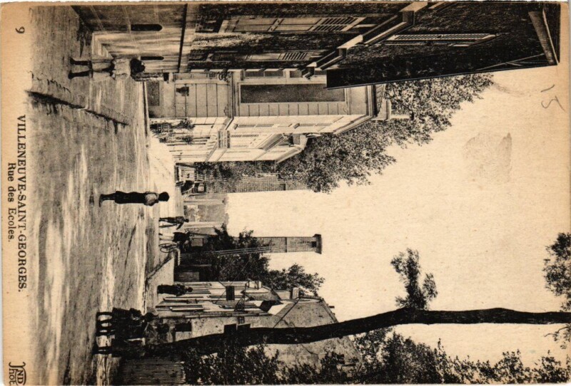 Carte postale ancienne Villeneuve Saint-Georges Rue des Ecoles France à Villeneuve-Saint-Georges