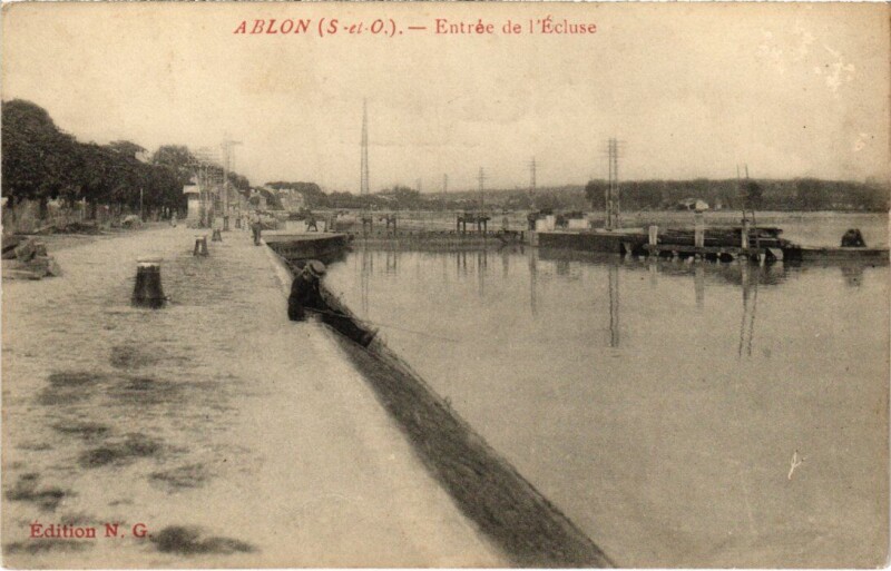 Carte postale ancienne Ablon Entree de l'Ecluse France