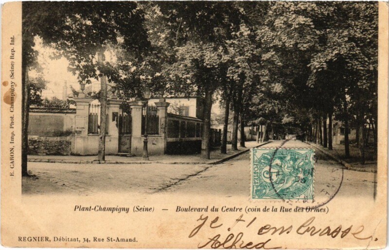 Carte postale ancienne Champigny Boulevard du Centre France