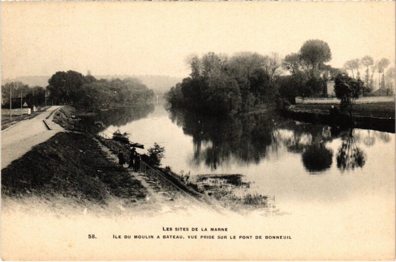 Carte postale ancienne Bonneuil Ile du Moulin a Bateau France