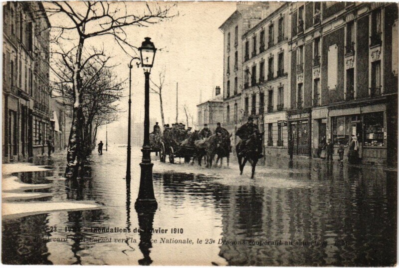 Carte postale ancienne Boulevard Sadi-Carnot France