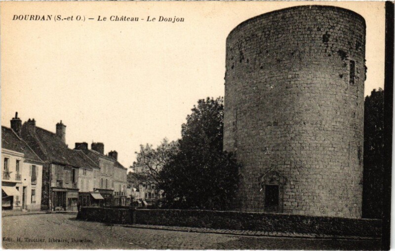 Carte postale ancienne Dourdan Le Chateau, Le Donjon France à Dourdan